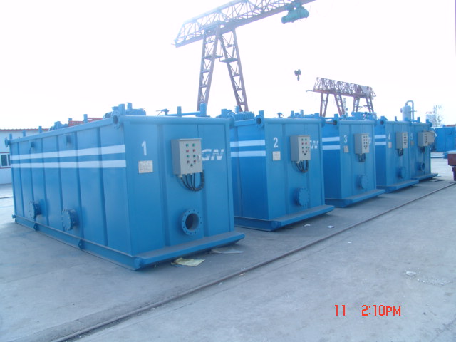 Bentonite mixing unit and mud tanks for HDD - GN Solids Control